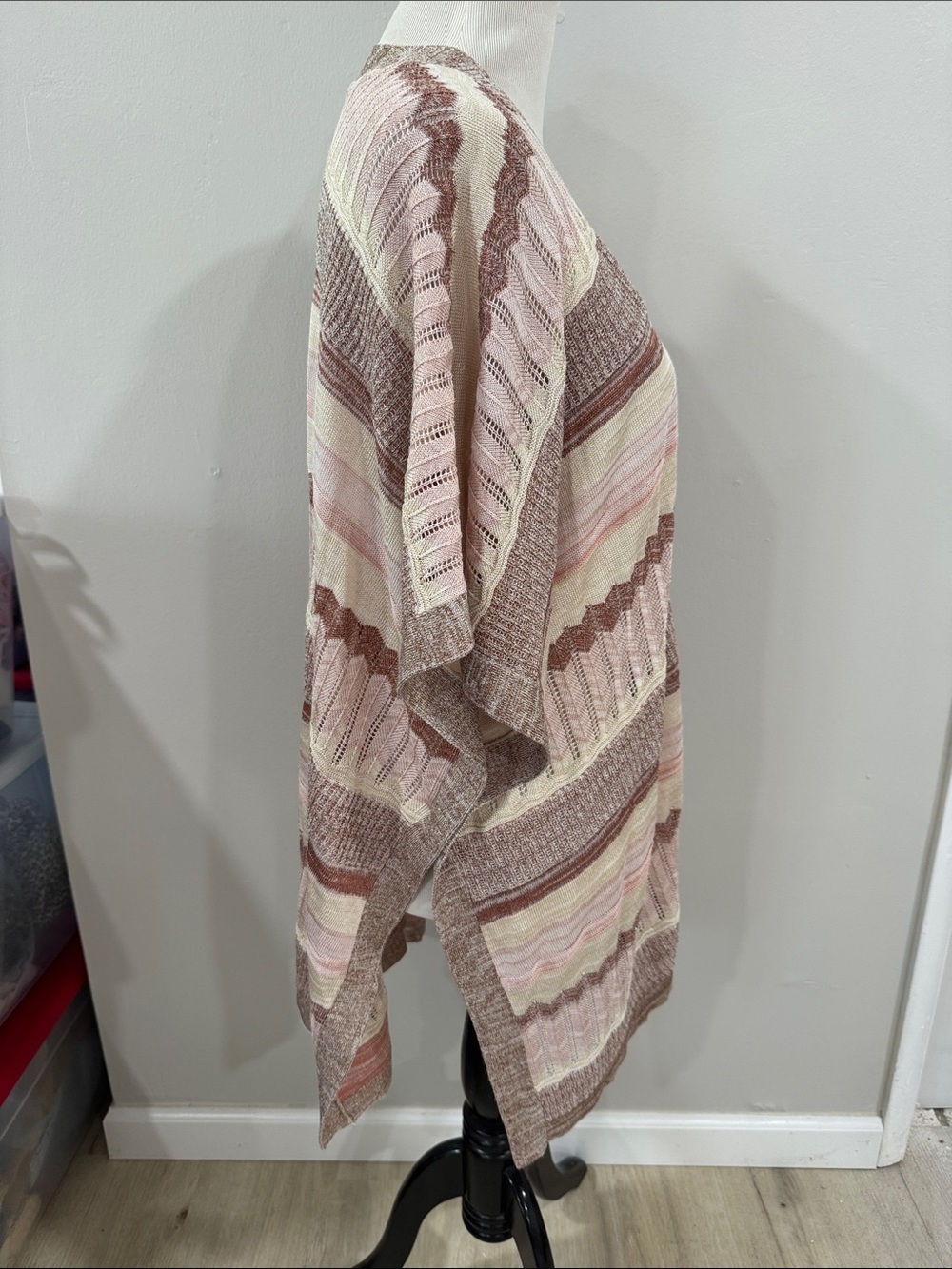 Chicos new Striped Open-Knit Cardigan in Cream, Blush & Taupe modest chic - Picture 4 of 6